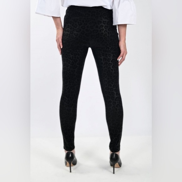 Women’s FRANK‎ LYMAN Leopard Print Velour Leggings Style size Large - Picture 11 of 12